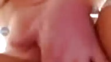 Indian teen hides face under mask but shows off titties and butt