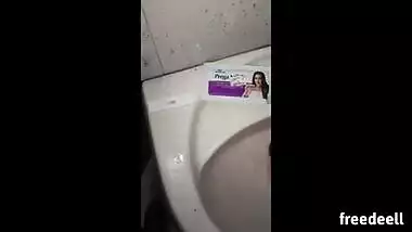 Big boobs hindi aunty live pregnancy test video