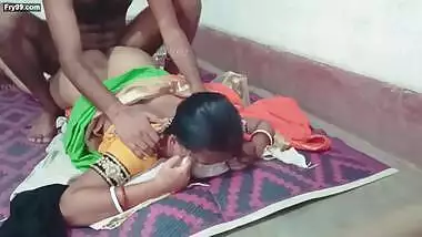 CheatingIndian housewife sucking her boyfriend cock 69 position before fucking