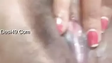 Desi Village Girl Shows Her Boobs And Pussy Part 2