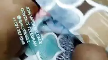 Indian young famous couple live sex showing part 1