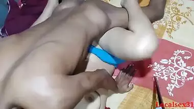 Intense XXX coupling of amateur Desi hottie and insatiable dude