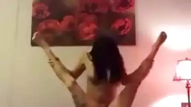 Leaked scandal of Maalkin & Naukar desi fuck with Hindi audio
