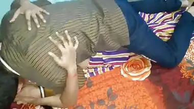 Tamil housewife fuck with friend absence of her...