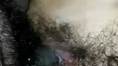Virgin teen pussy porn video of a first-time sex couple