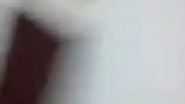 Hawt Desi wife oral pleasure to her hubbys friend has exposed