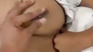 South Indian guy licks his GF’s shaved pussy and fucks