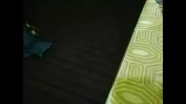 Desi cute girl suck her bf dick