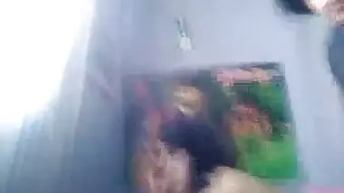 Hot mumbai girl early morning sex with lover