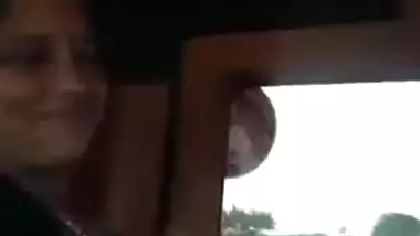 Mature Mallu Desi XXX woman have a illicit sex inside car MMS