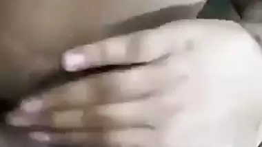 Indian girl nude MMS after stripping on camera