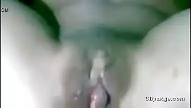 Desi Village Local mallu lady exposing herself...