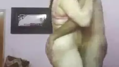 Chubby aunty Slim guy sex video for aunty lovers