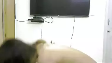 Indian Radhika Big Boobs Masturbating on Cam