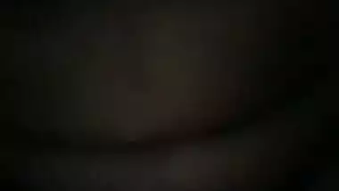 Big boobs desi girlfriend saying niche chodho