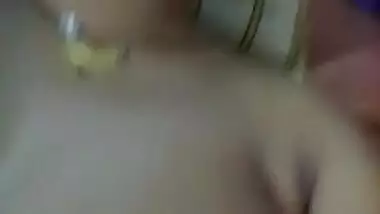 Sexy indian bhabhi showing her boobs