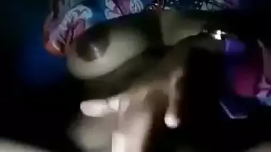 Desi village girl fingering pussy