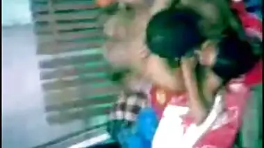 Mumbai MILF wife getting fucked hard by her...