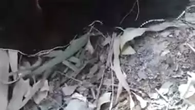 Man and Randi Desi lover banging in this self-made outdoor XXX clip