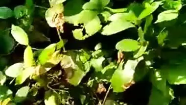 Desi allows XXX boy to nail her unshaved pussy for MMS porn in nature