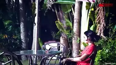 Busty desi malkin hardcore chudai with naukar