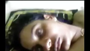 Horny Coimbatore Girl Gives Blowjob Before Lover Plays With Her Pussy