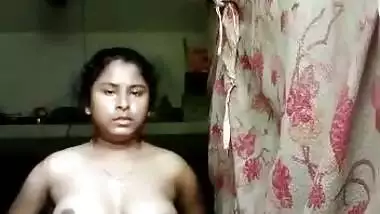 Today Exclusive- Desi Village Girl Record Her Nude Video For Lover Part 2