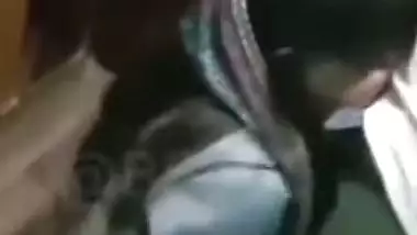 Desi girl becomes excited and sucks XXX periscope in the restroom