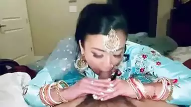 Kathmandu lady gives a Nepali blowjob to her Indian husband