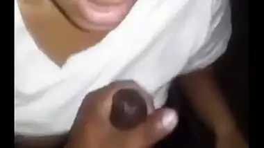 Hindi sex desi porn video of college girl Manvi sucking cock