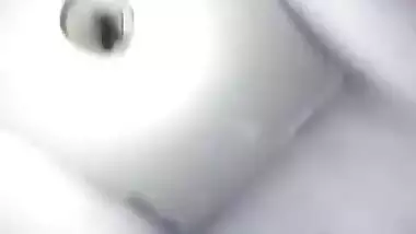 Cute Desi Girl Record Nude selfie