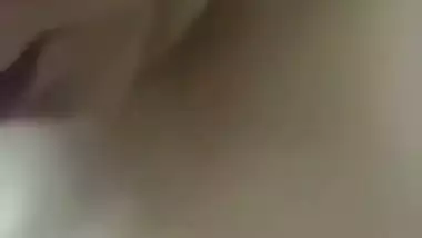 Chubby Sali gives a blowjob to Jija in a sex MMS video