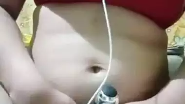 Desi girl masturbation with hindi audio