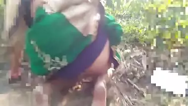 Desi Indian Woman Outdoor Public Big Ass Flashing Compilation